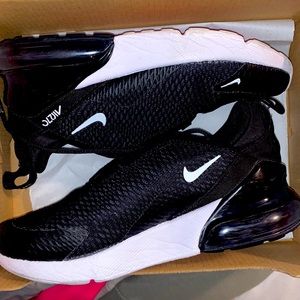 Kids Nike AirMax 270